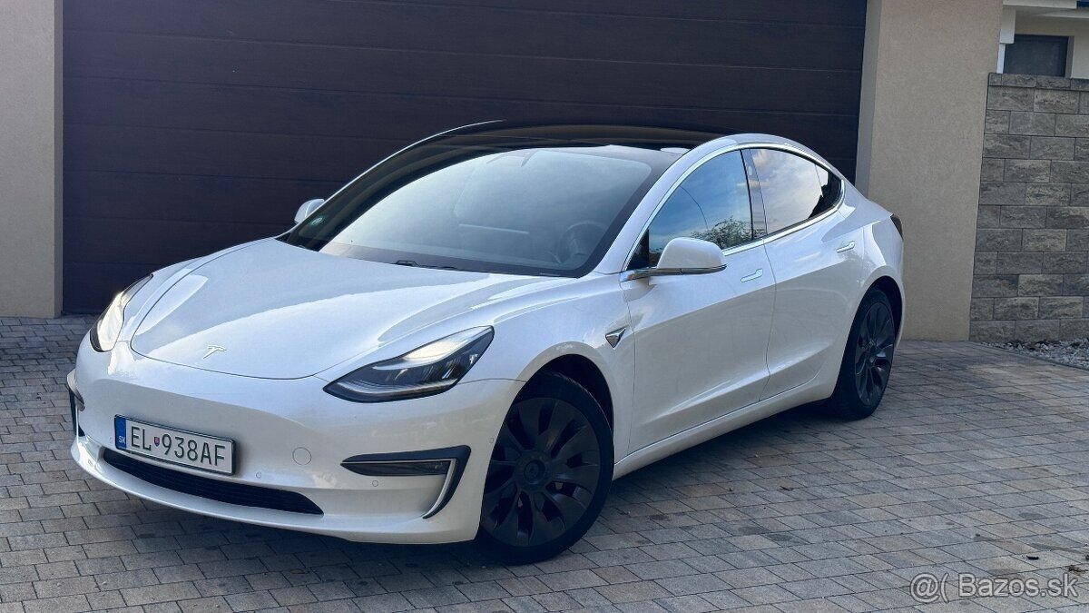 REZEROVANE✅Tesla Model 3✅Zaruka✅DPH