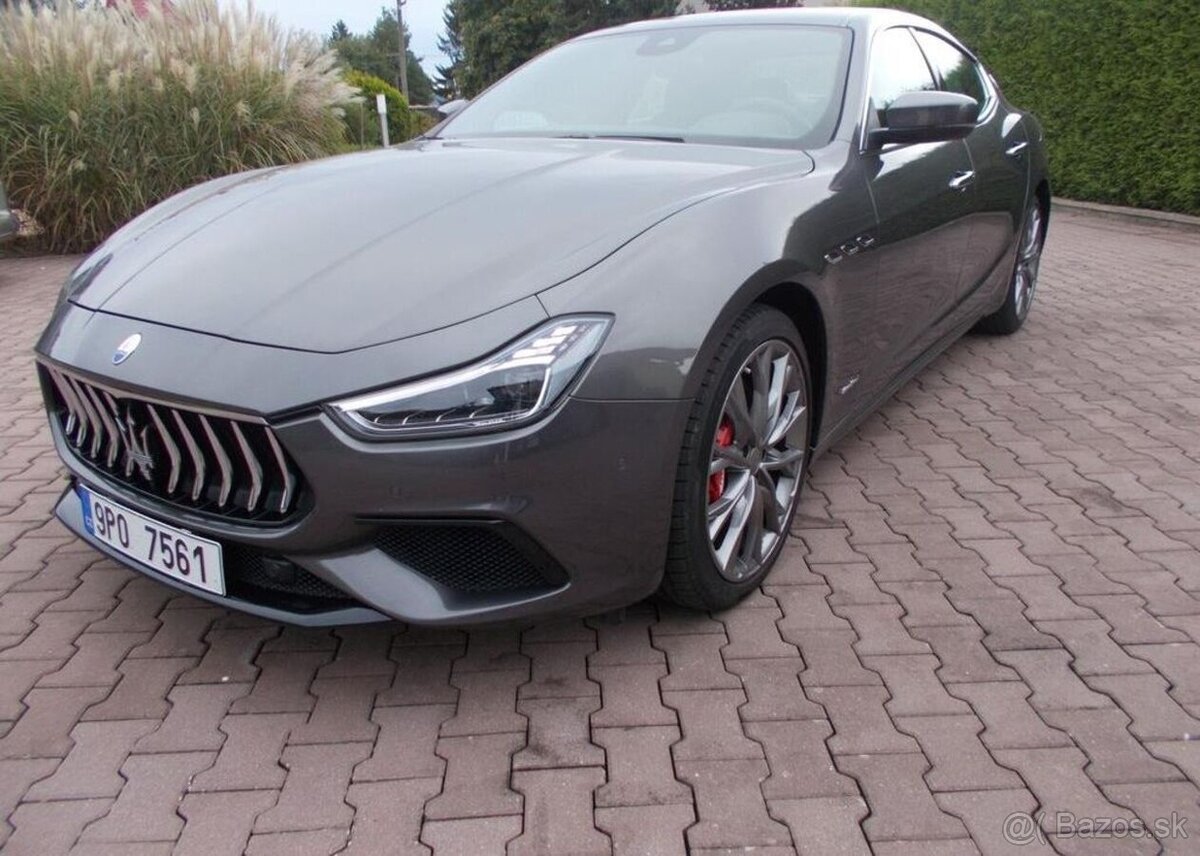 Maserati Ghibli 3,0 Gran Sport SQ4 316kw,4x4 benzín automat