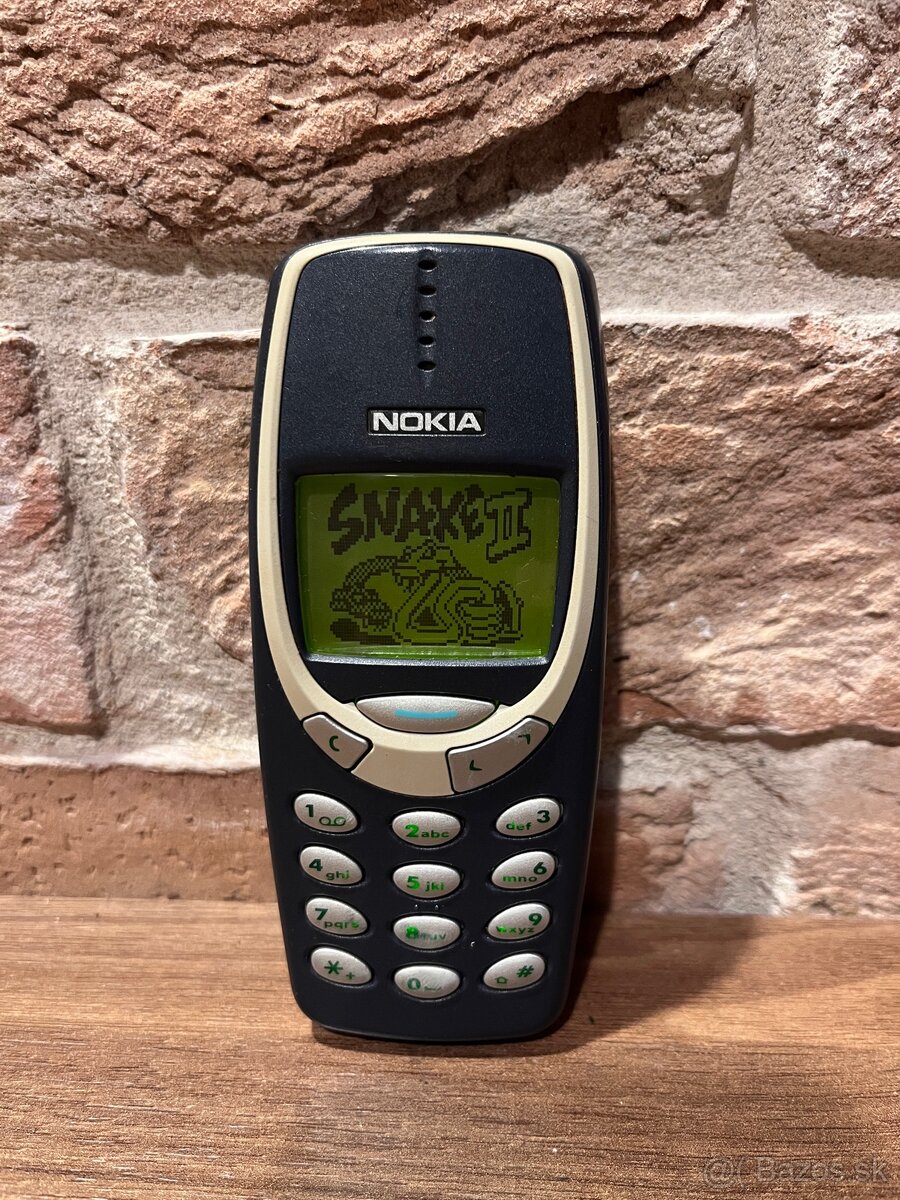 👍 Nokia 3310 legenda + nová baterka - krásny stav