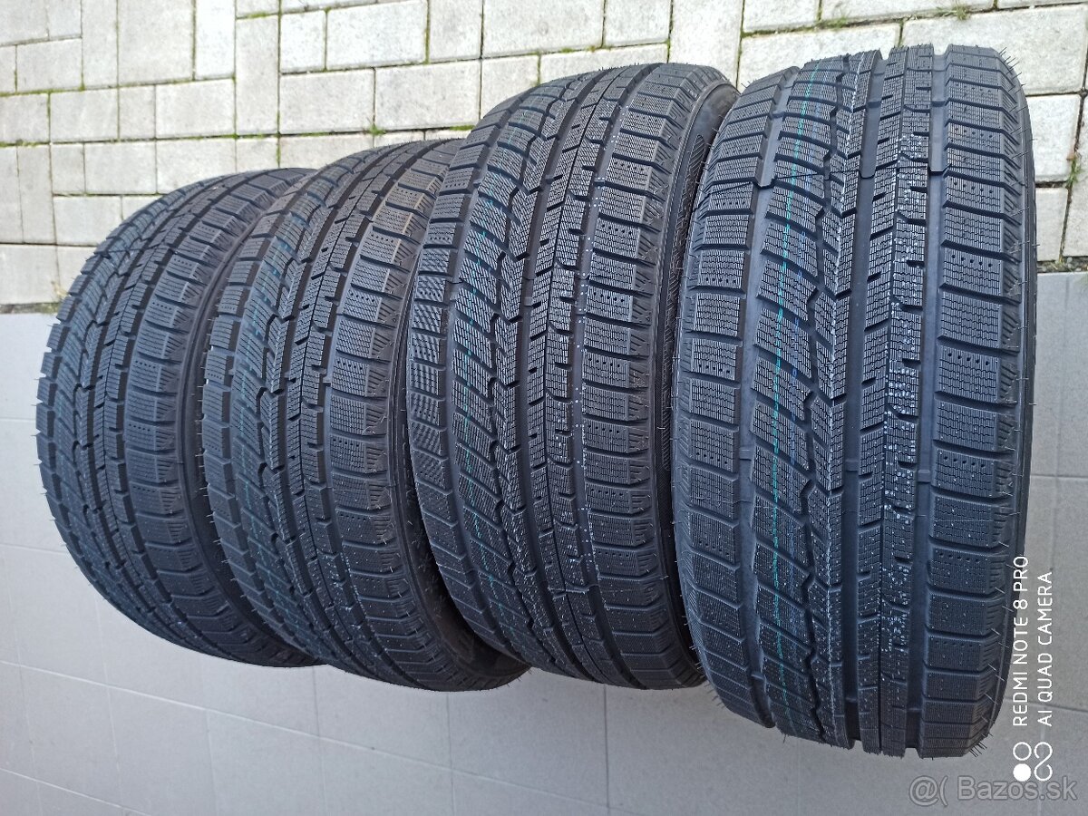 zimne pneu 215/45 R17