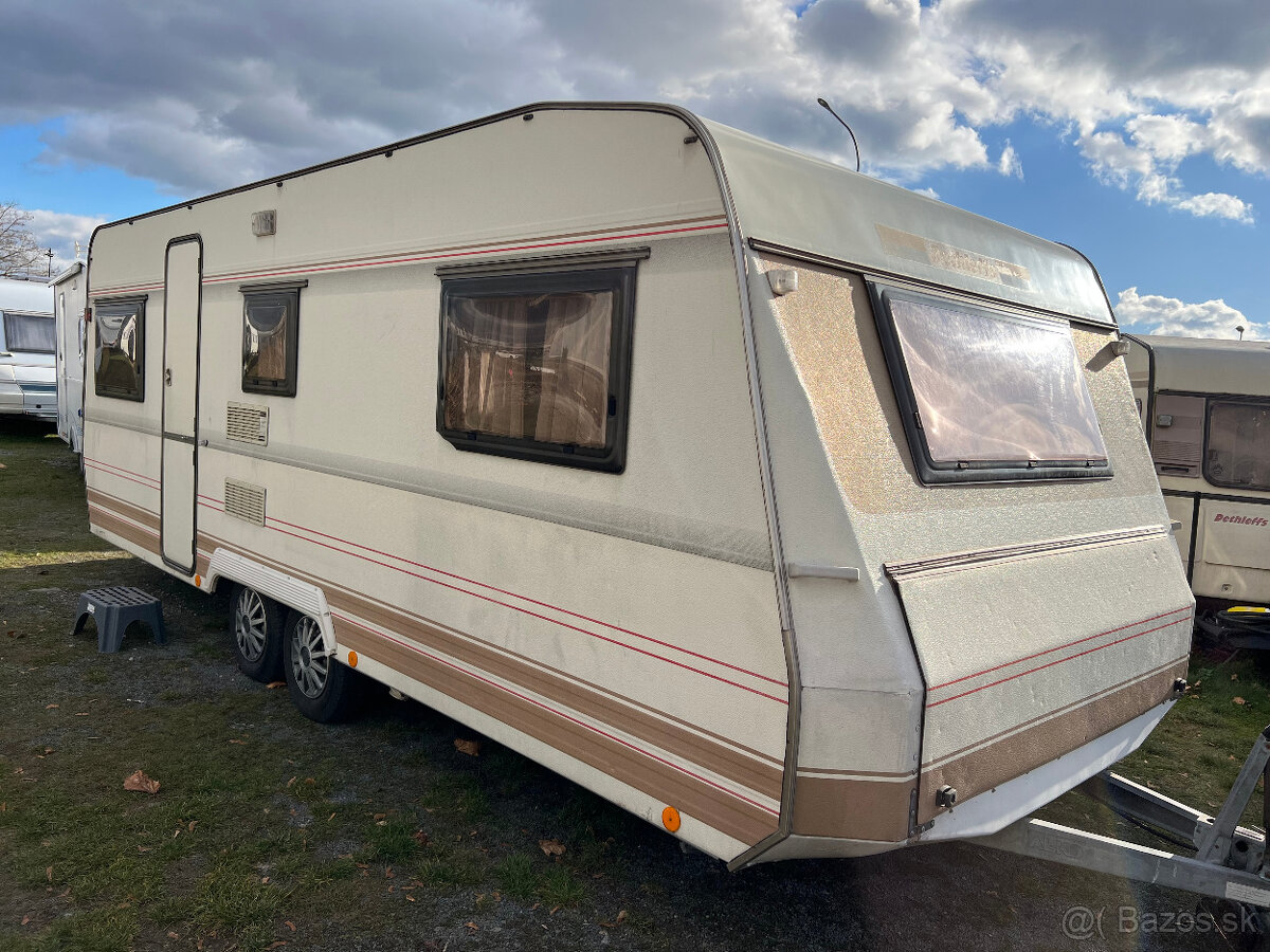 Karavan Dethleffs 530