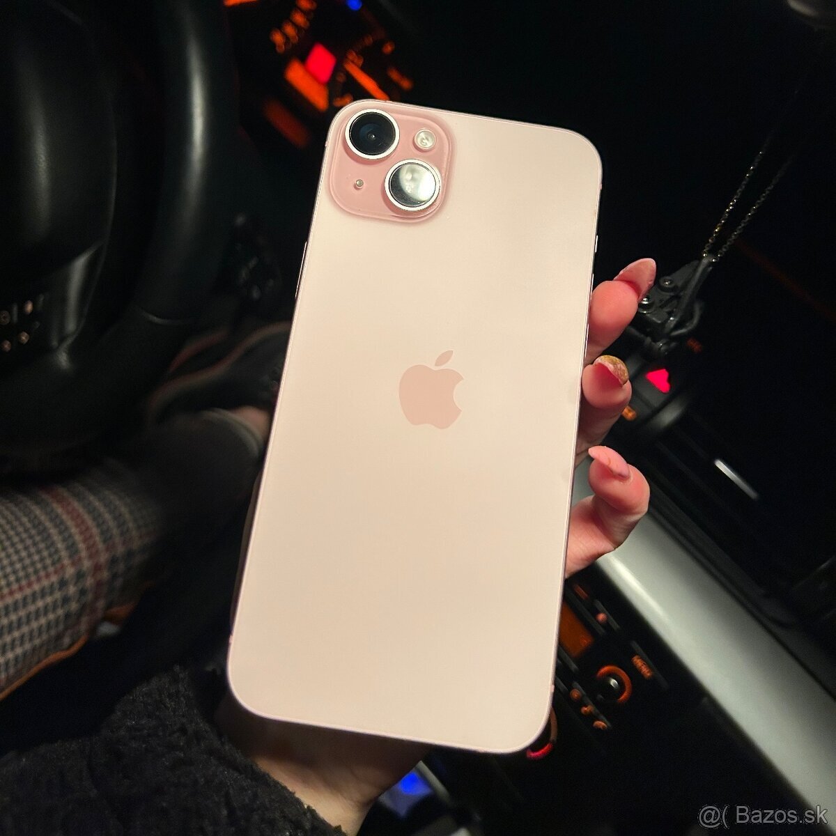 IPHONE 15 PINK