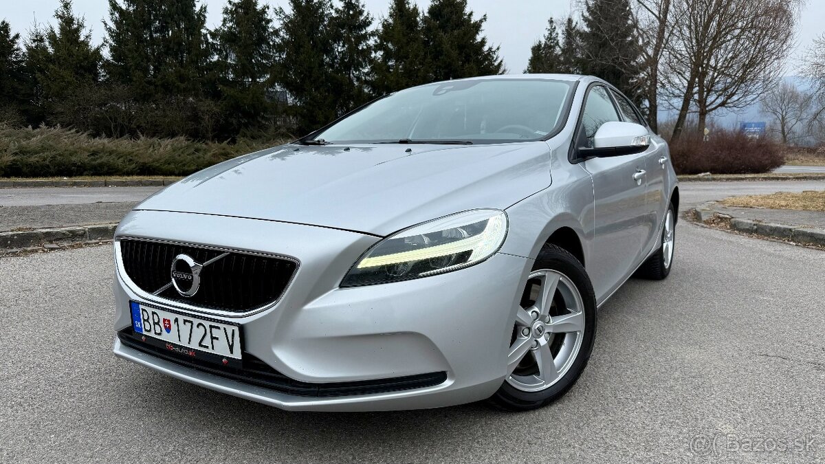 Volvo V40 T2 1.5L ECO 122k Momentum Geartronic