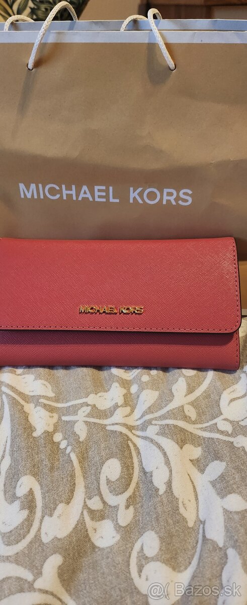 Predám  novú červenú original Michael Kors penazenku