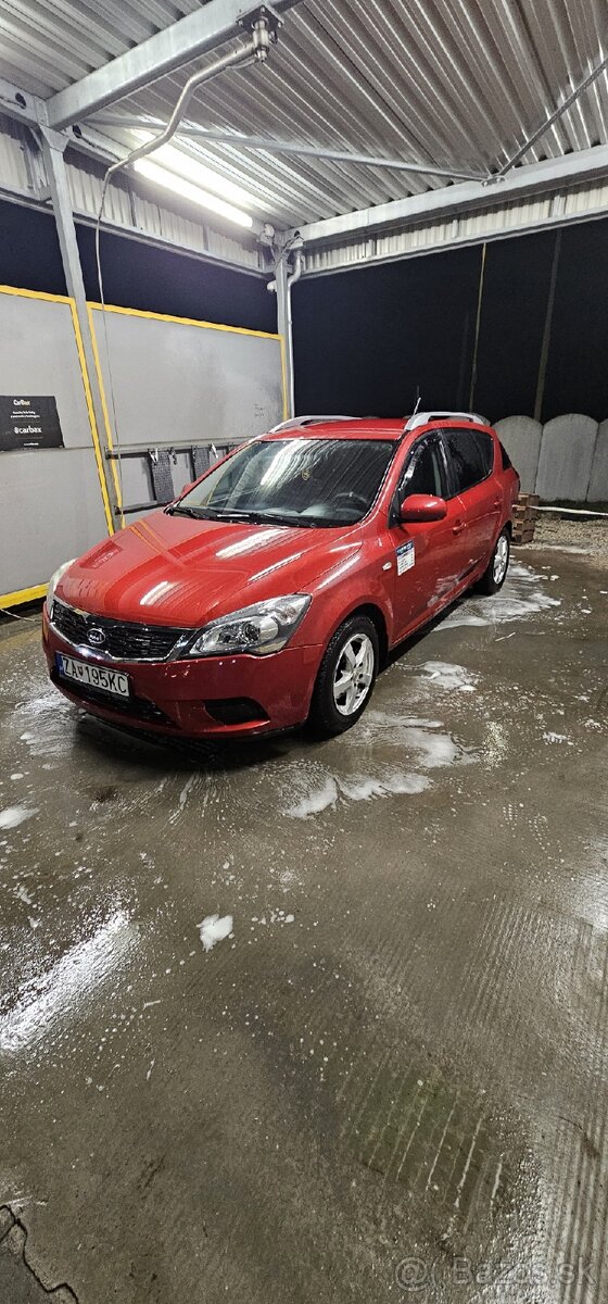 Kia ceed 1.4i BenzinPlyn