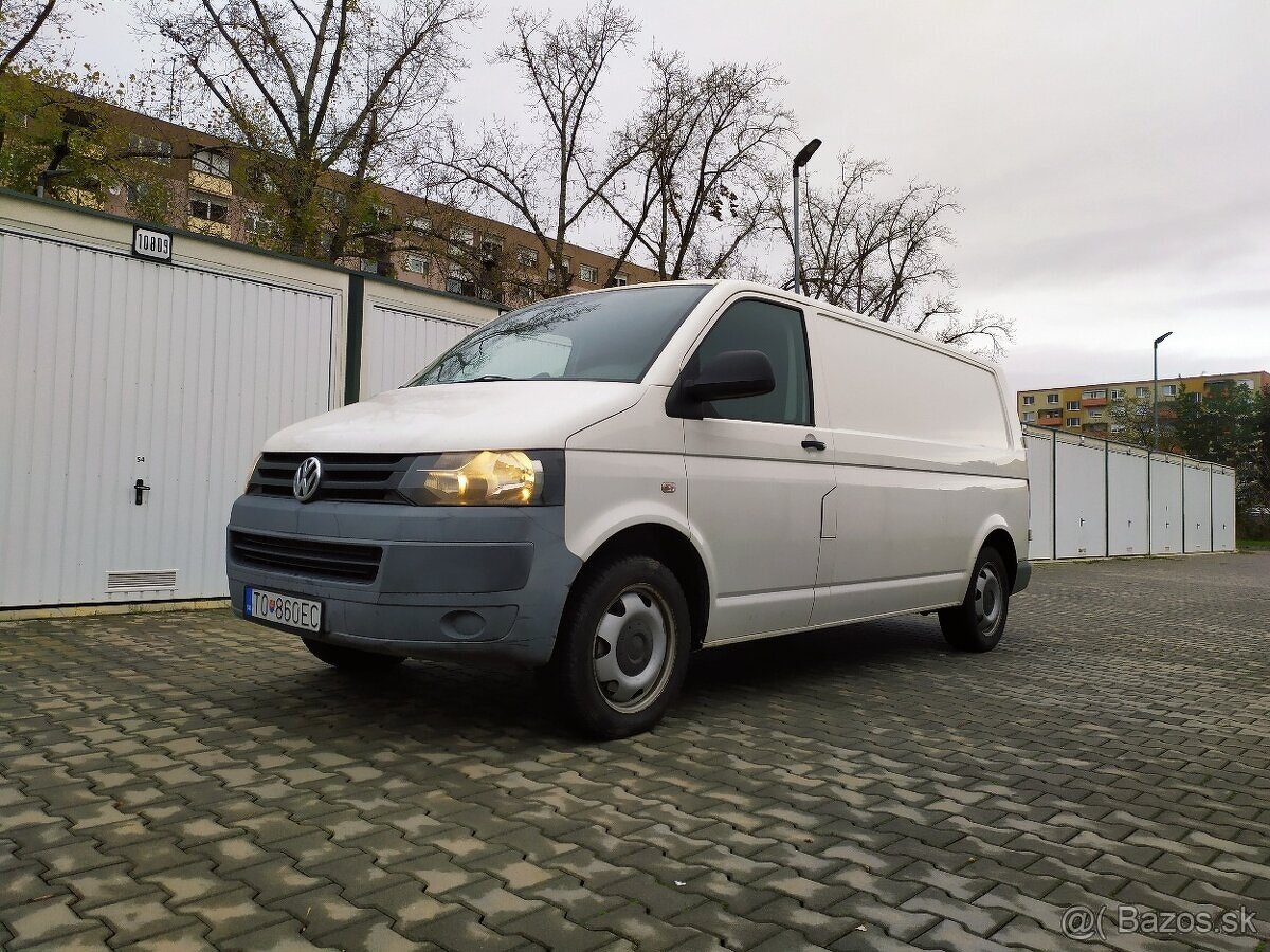 VOLKSWAGEN TRANSPORTER T5 FACELIFT r.v.2011 NOVÁ TK A EK