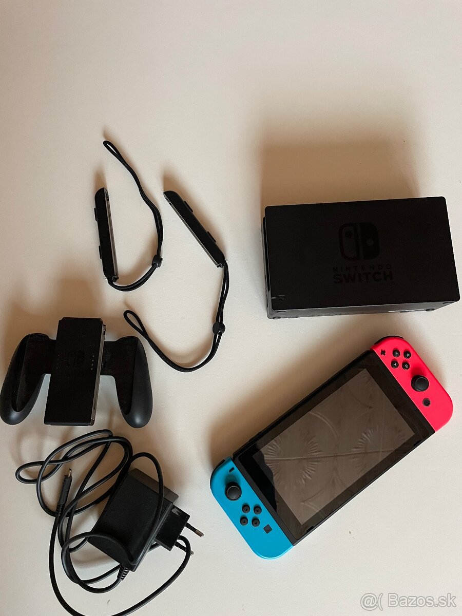 Nintendo switch V2 + prislušenstvo + 128GB microSD