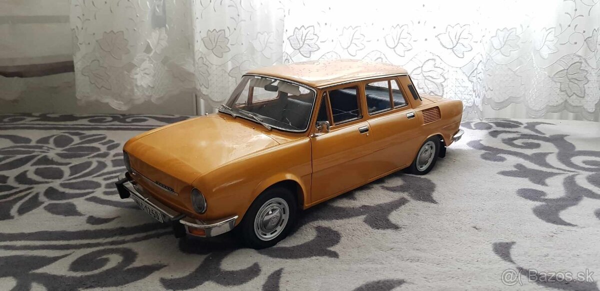 Predám Škoda 100 1:8 DeAgostini