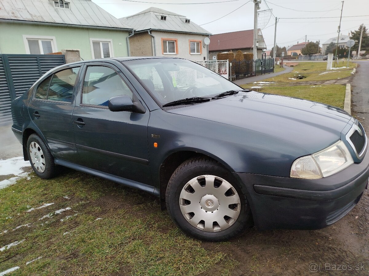 Škoda Octavia 2.0 benzin r.v 2003