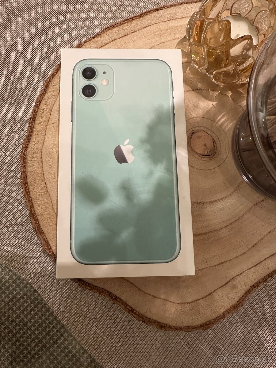 Predám Apple IPhone 11 Green 128GB