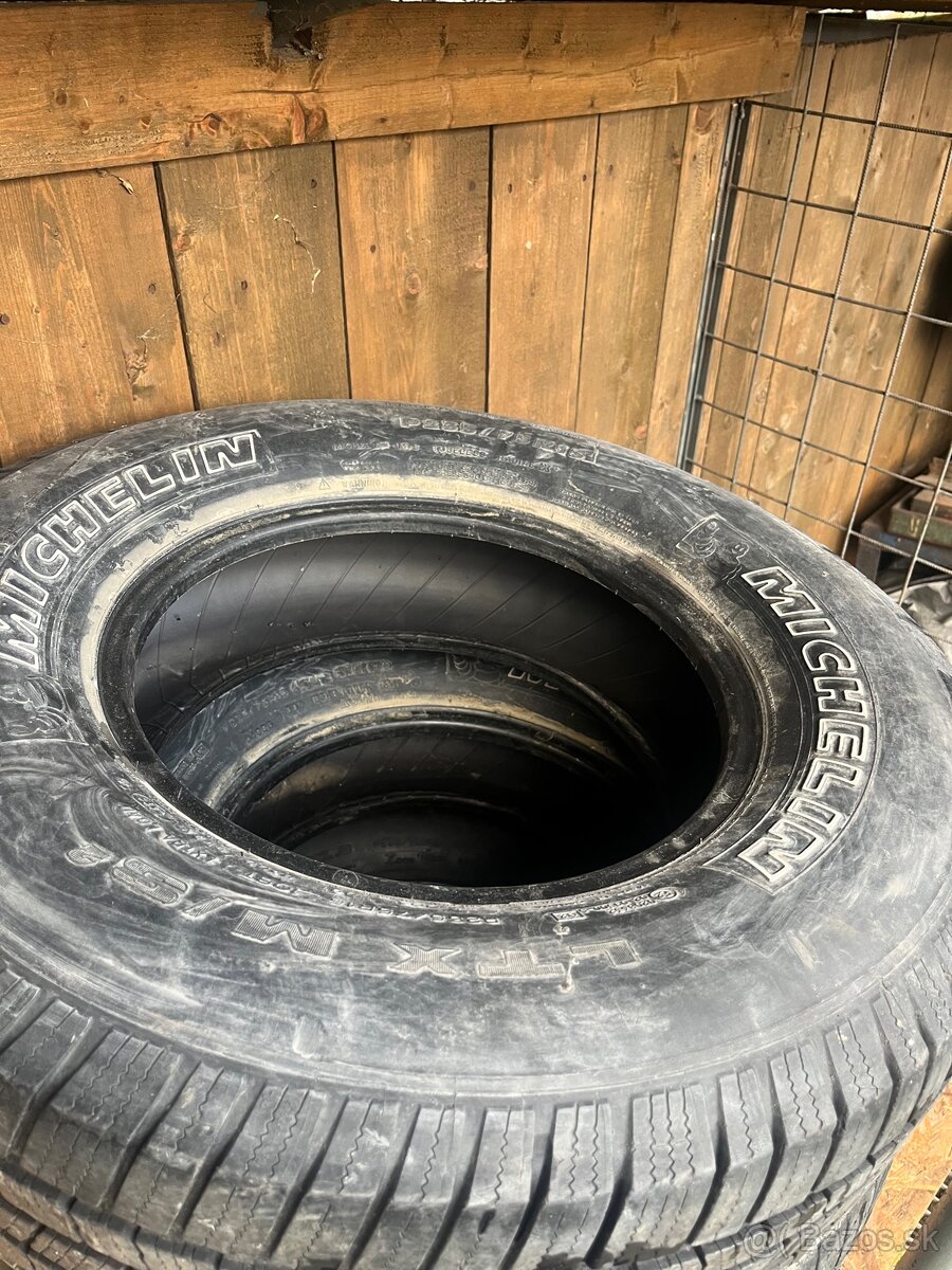 235/75 R15