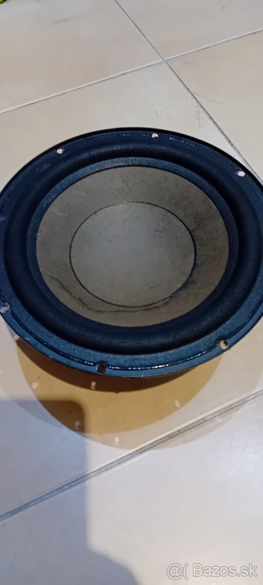 Repro subwoofer