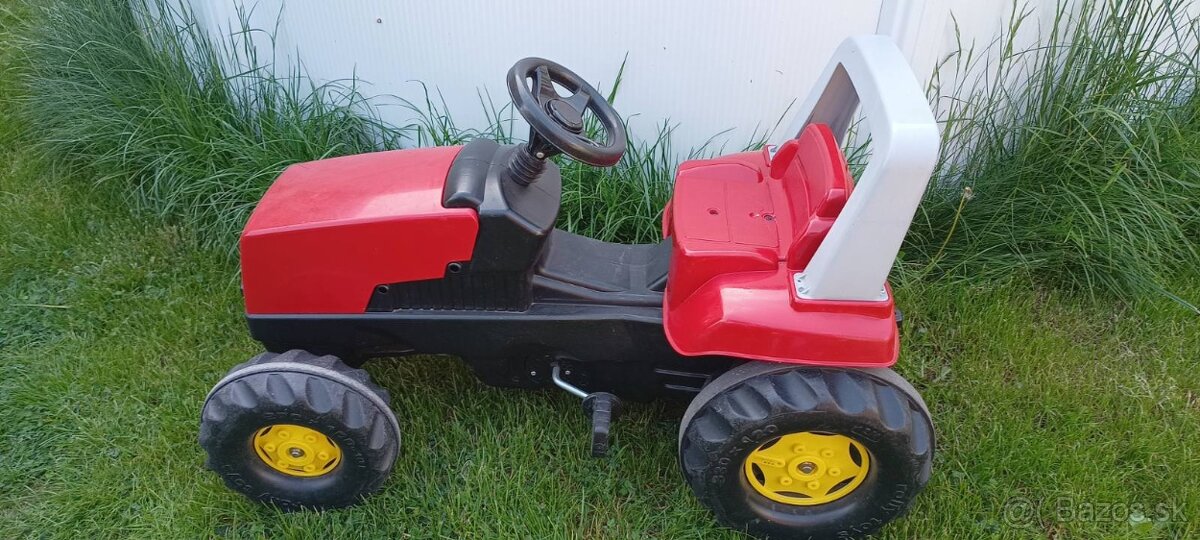 Detský traktor