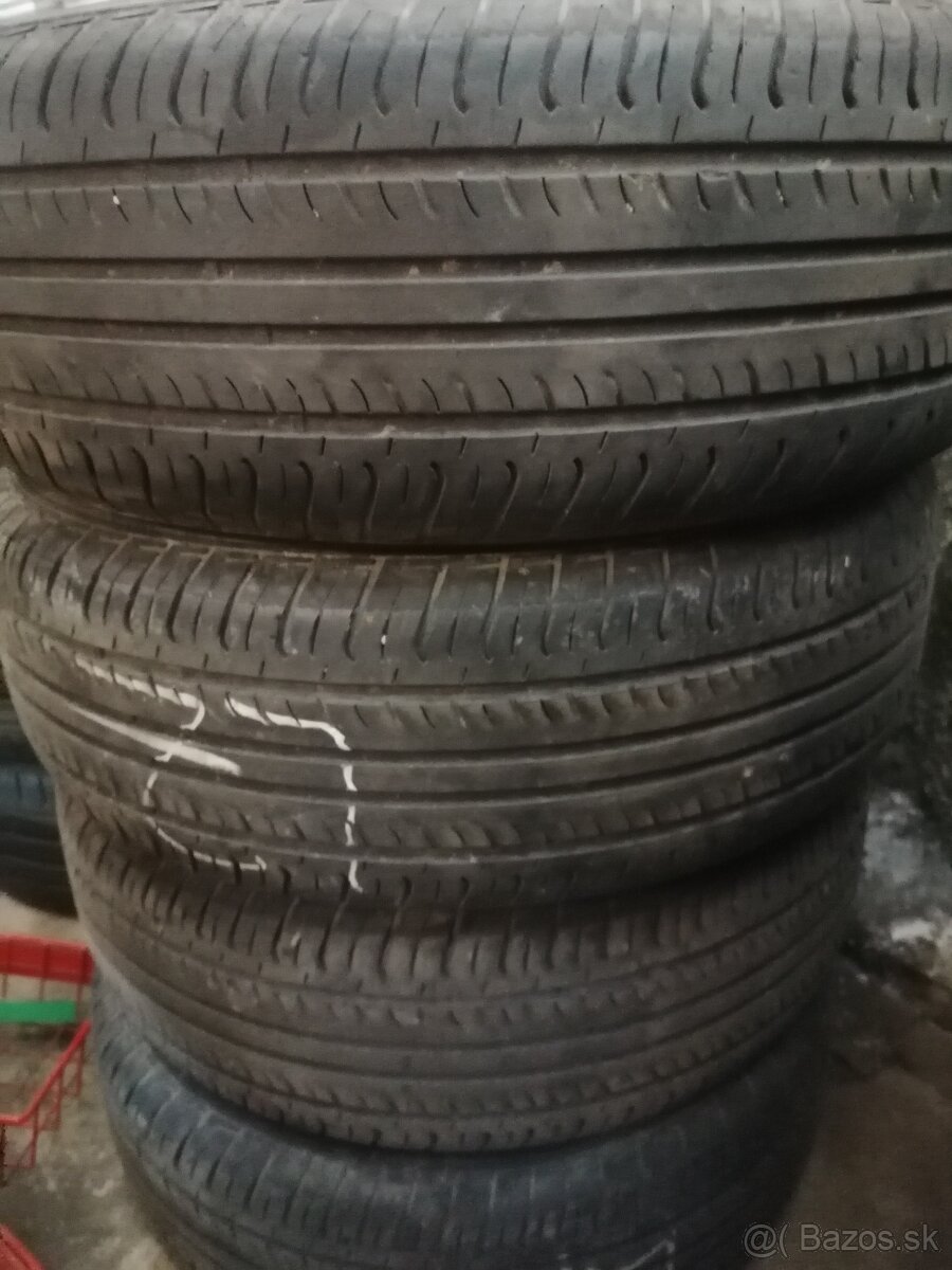 225/60 r17