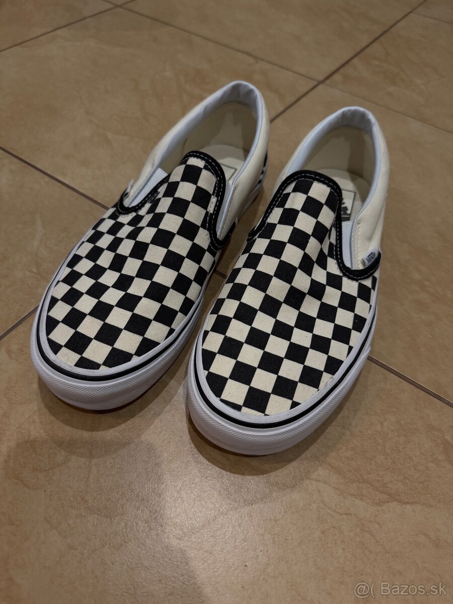 Vans classic slip-on veľkosť 42