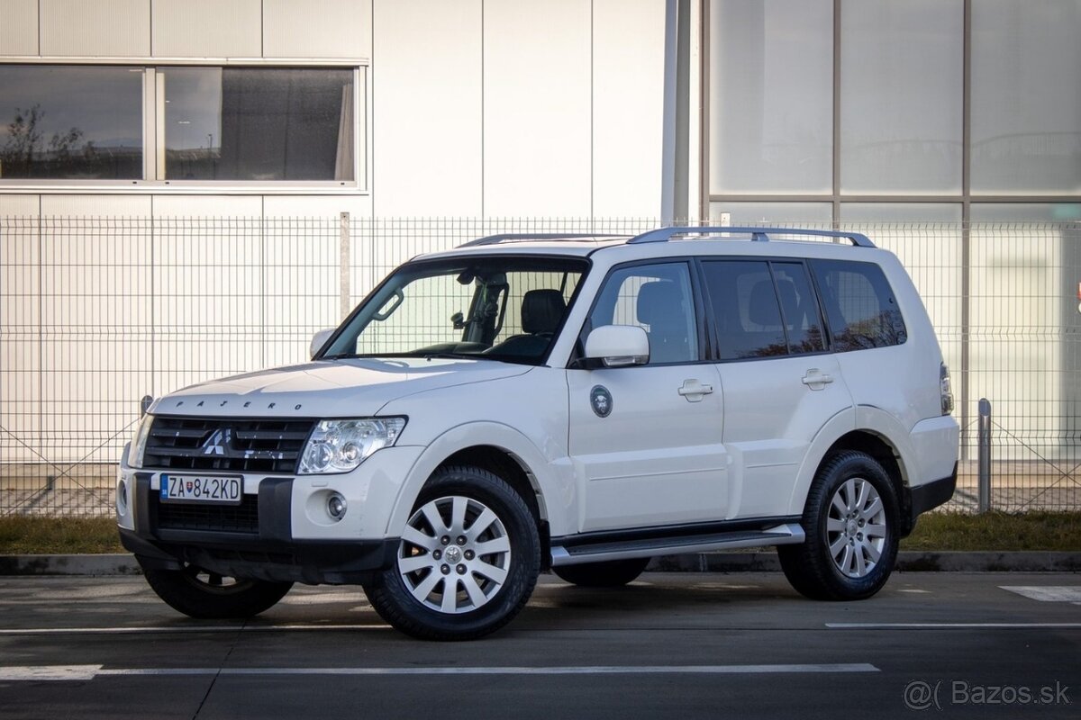 Mitsubishi Pajero 3.2DI-D LWB Dakar A/T