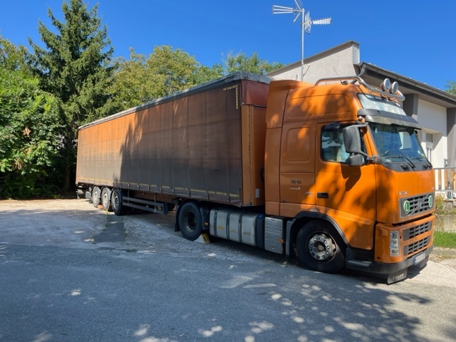 VOLVO FH 480 42T EURO 5 + náves SCHWARTZMULLER Mulda