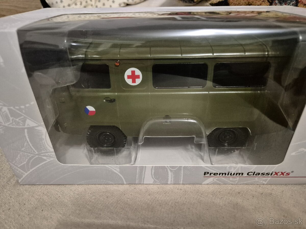 Uaz 452 1:18