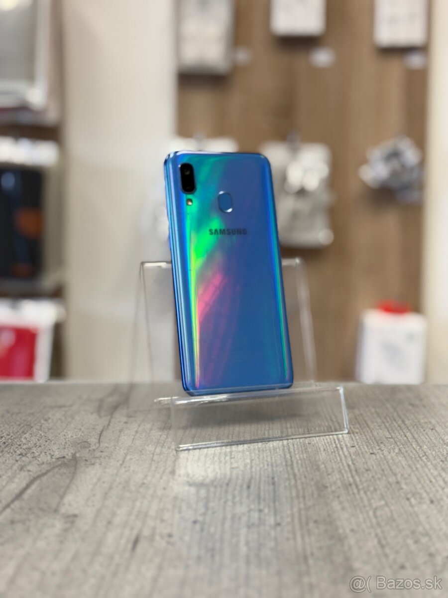 Samsung Galaxy A40 64GB Blue