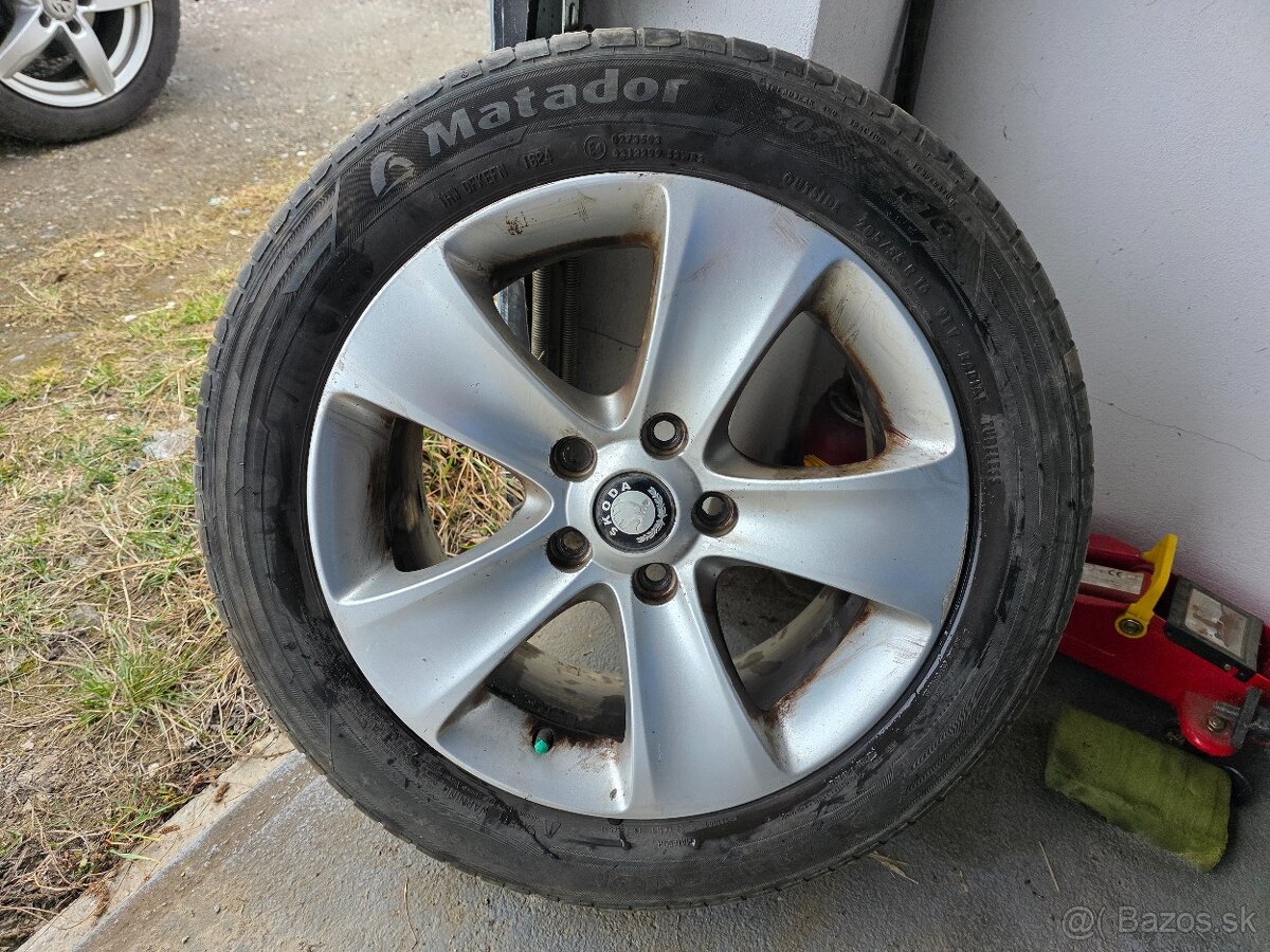 Elektrony s pneu Matador 205/55 R16