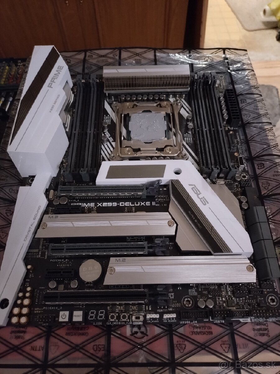 Asus prime x299 deluxe 2+ i9 7980xe 18-jadro+ chladič