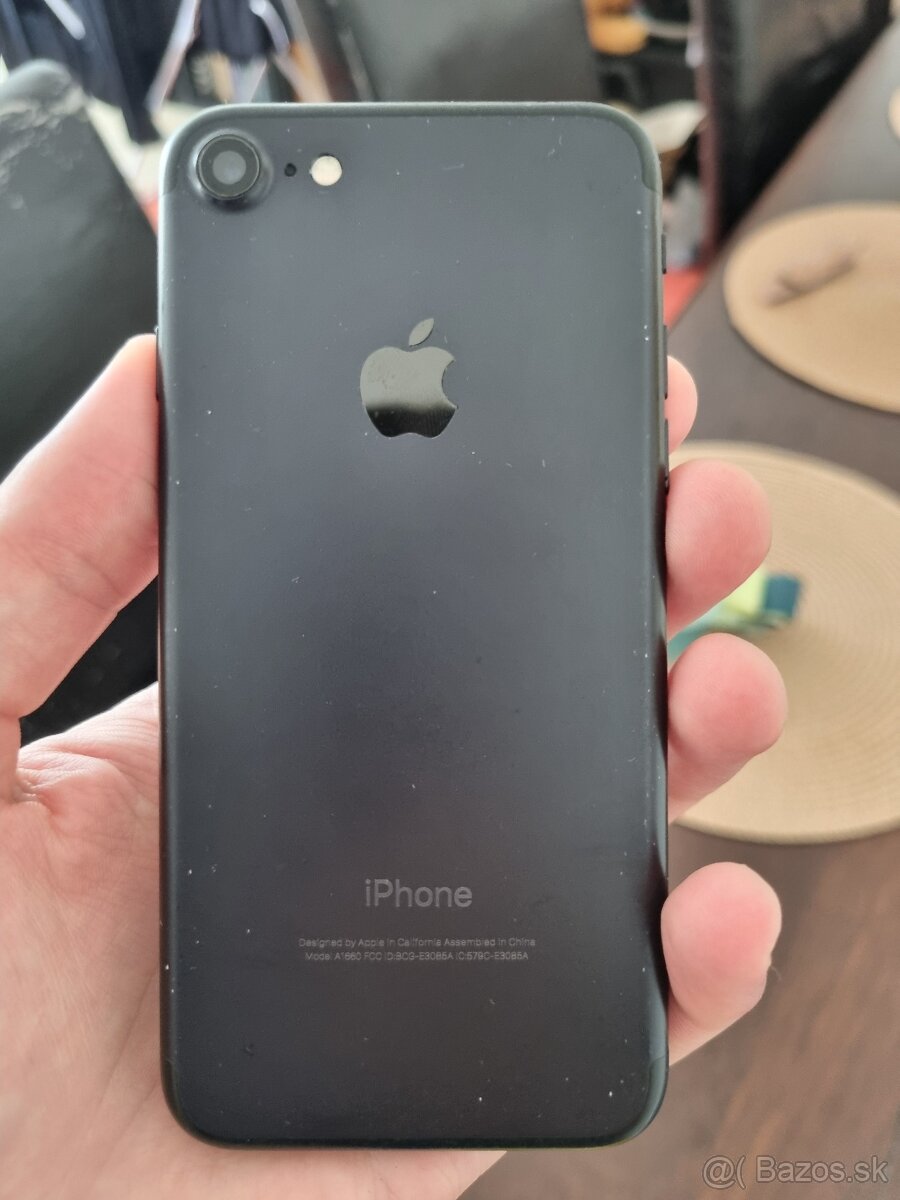 Apple iPhone 7 32GB Jet Black