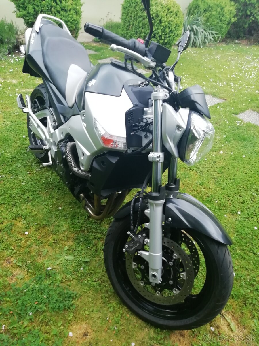 Suzuki gsr 600 23 000km