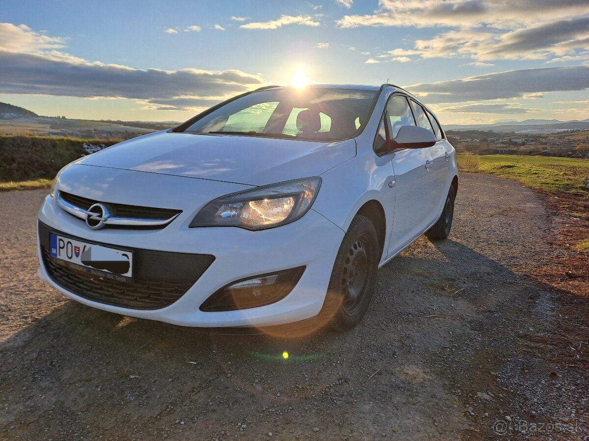 Opel Astra Sports Tourer kombi