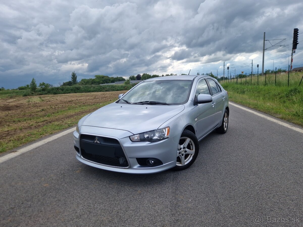 Mitsubishi Lancer Sportback 2.0 DI-D Invite