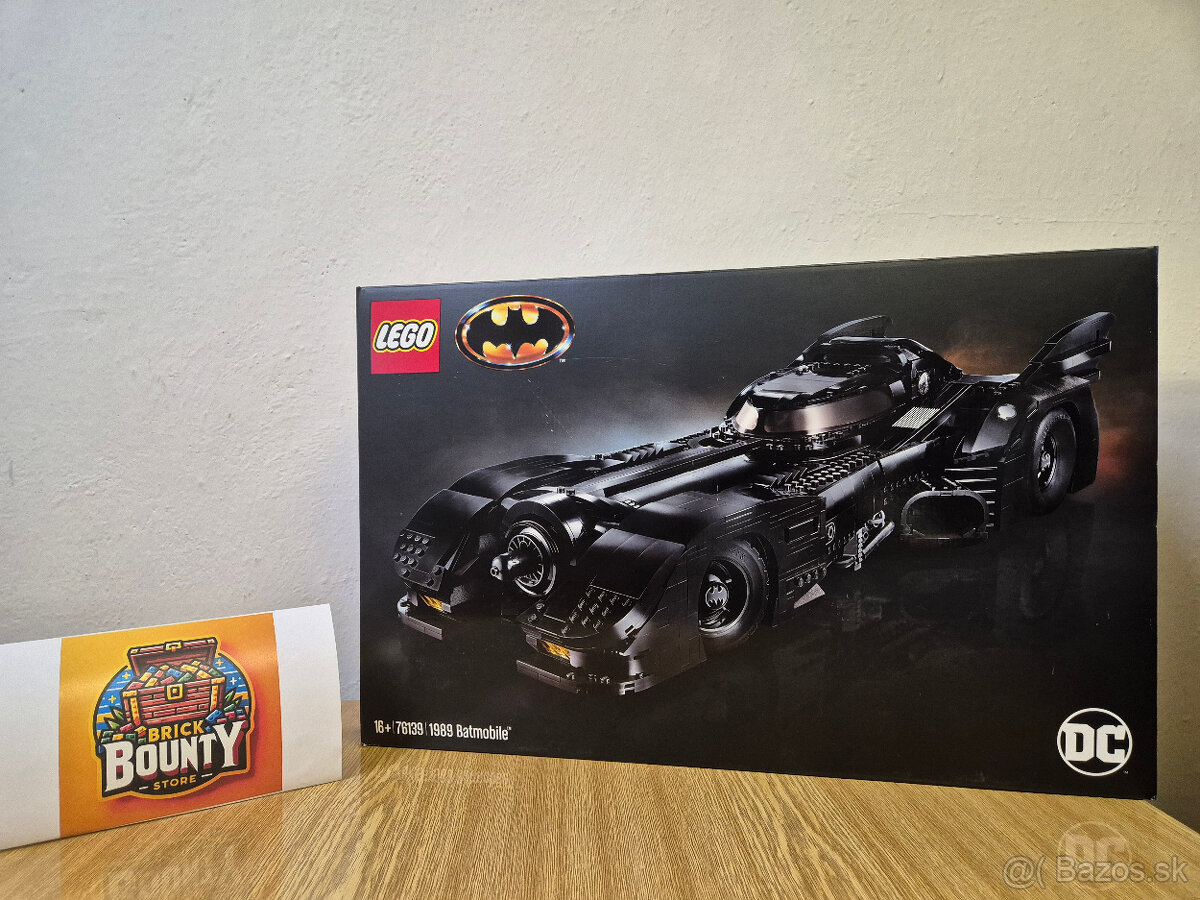 LEGO Batman 1989 Batmobile 76139