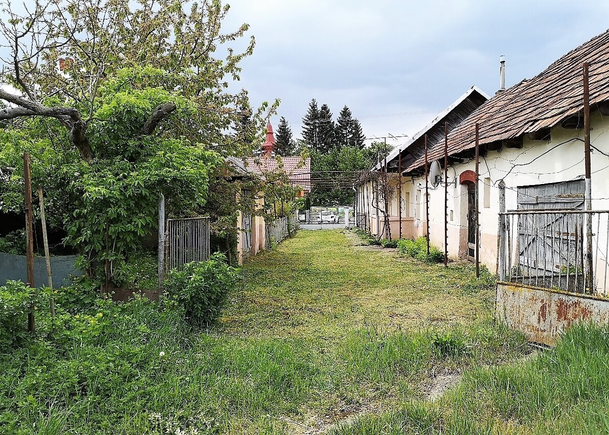 Slnečný stavebný pozemok v obci Kechnec