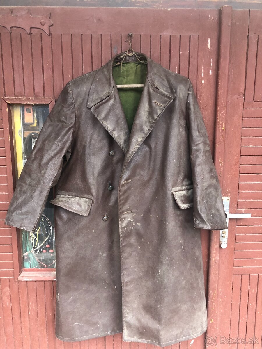 Predám starý nemecký kabát