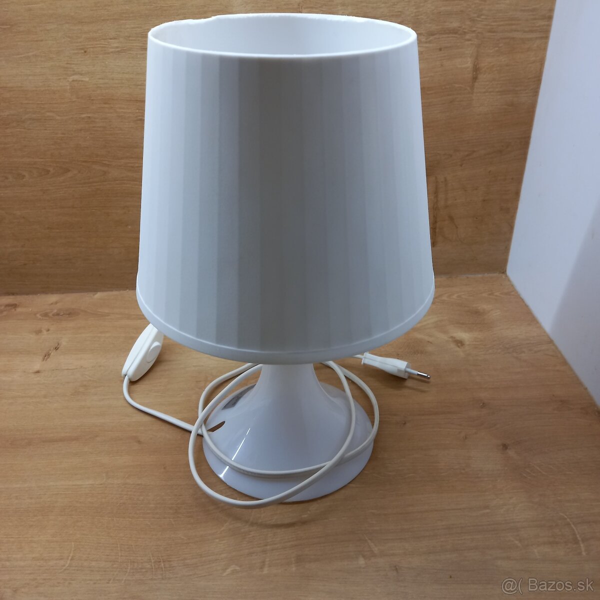 Stolná lampa