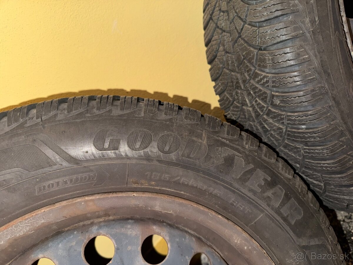 Zimný komplet 185/65 R15 GOODYEAR ULTRAGRIP 9