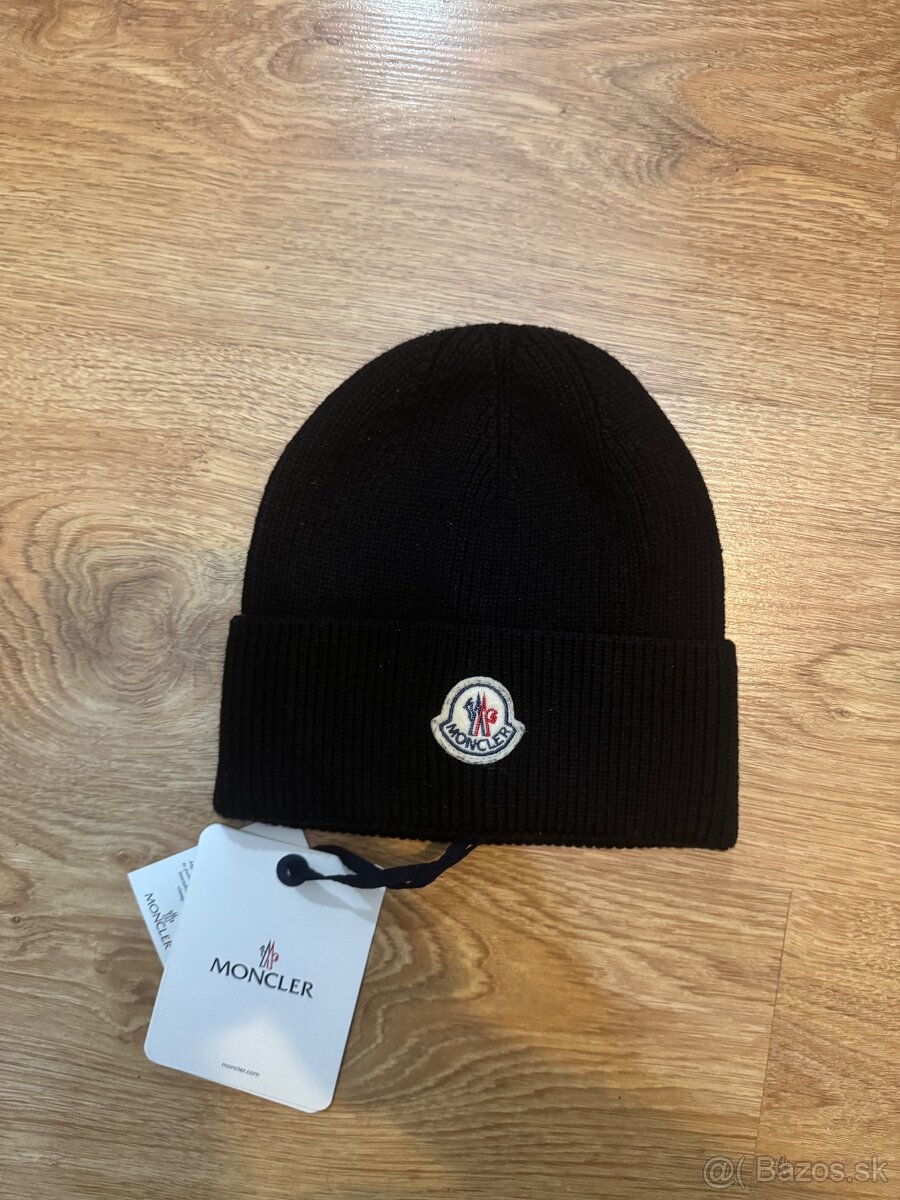 Moncler čiapka čierna unisex