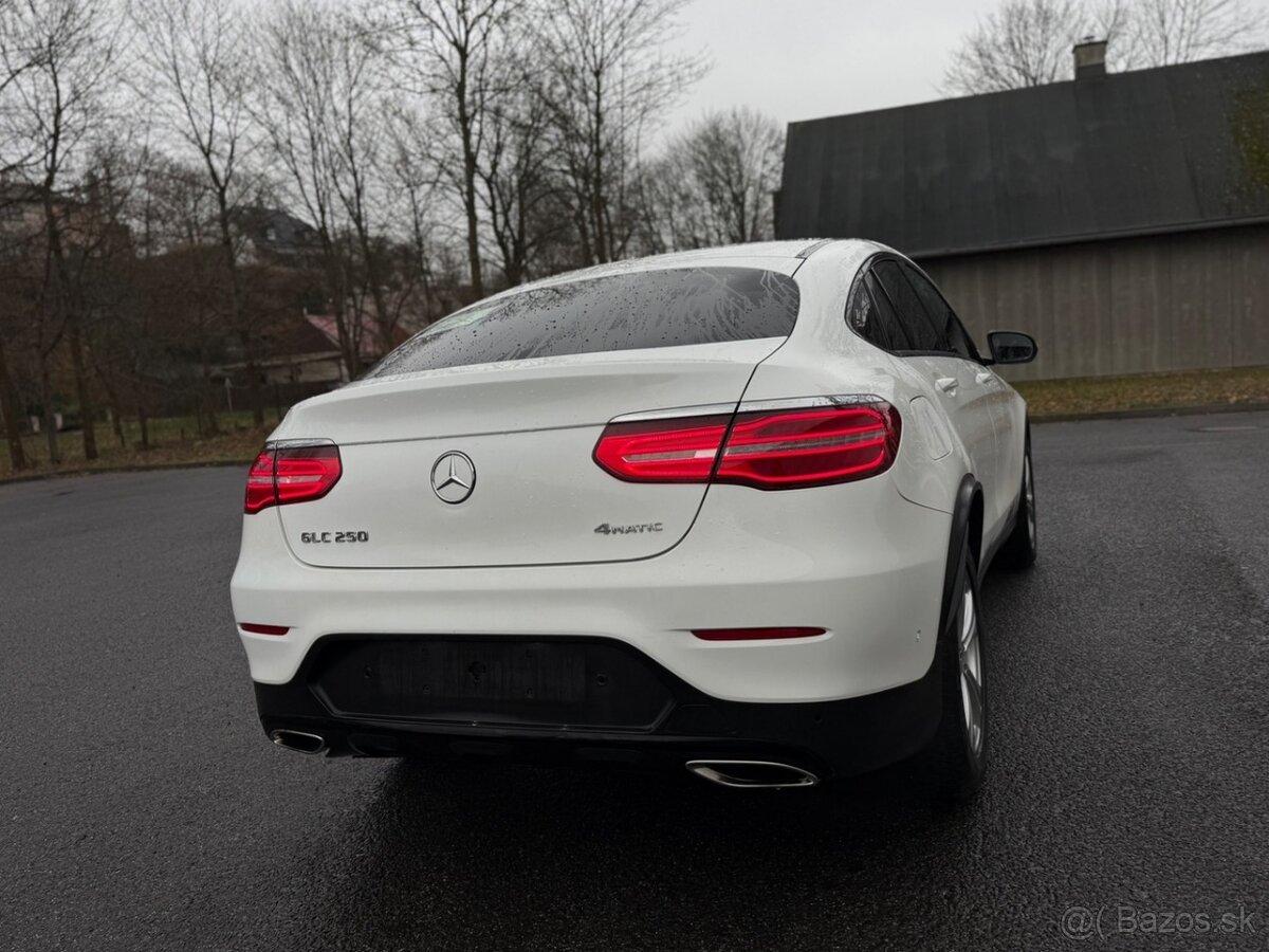 MERCEDES GLC COUPE AMG 250