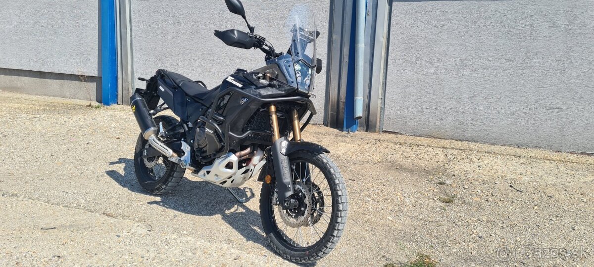 Yamaha Tenere World Raid 700