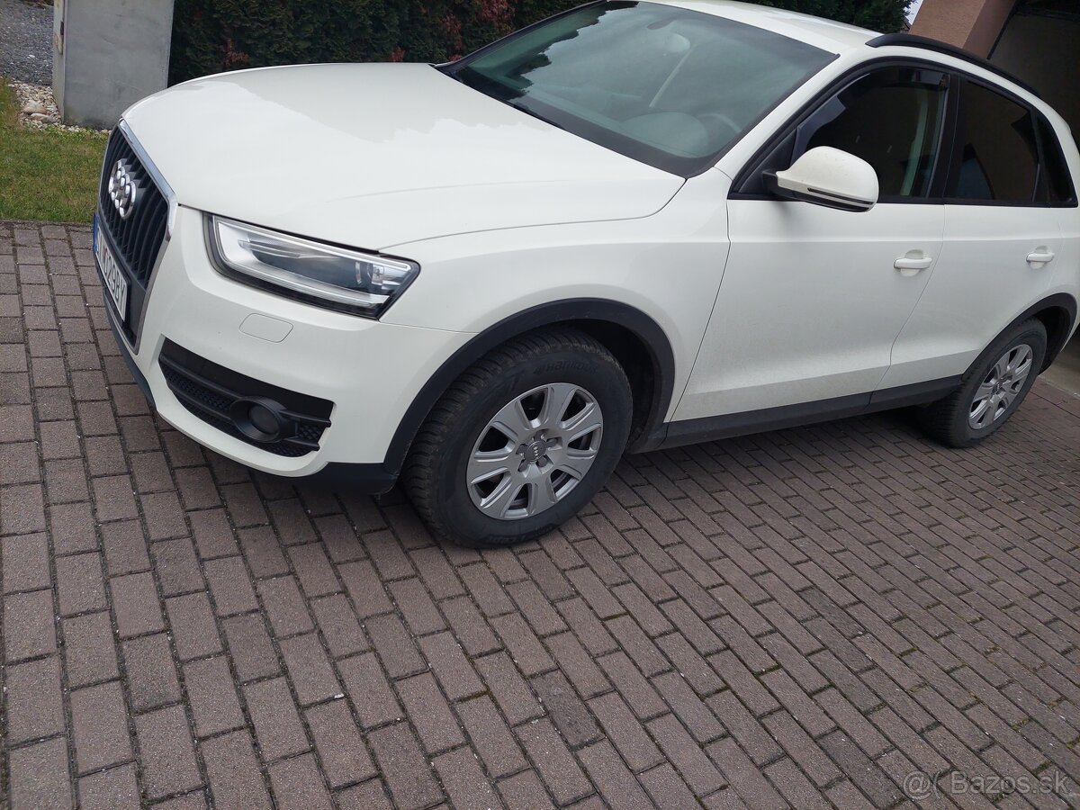 Audi  Q3