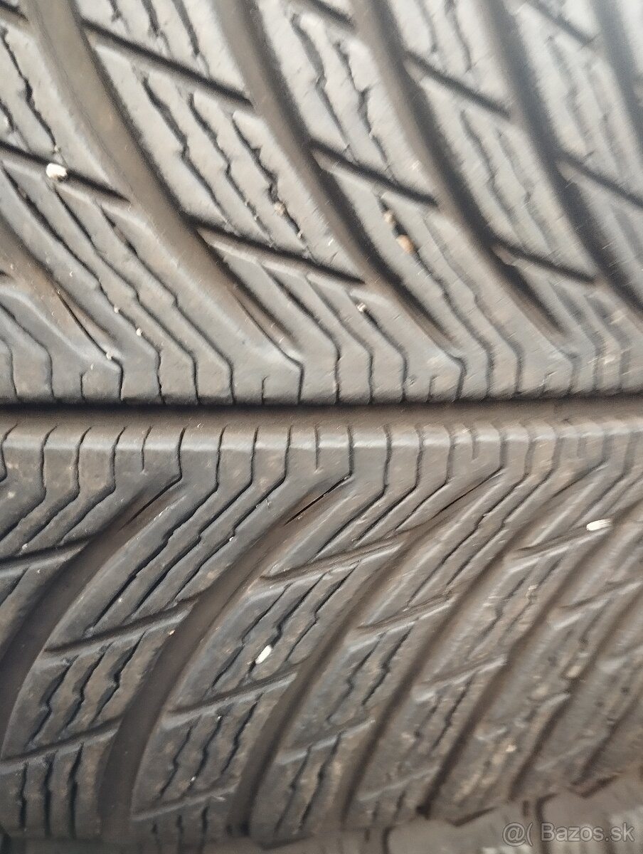 225/60 R18 104H zimné pneumatiky Michelin