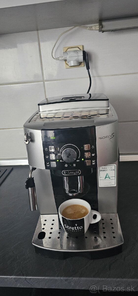 Kávovar DeLonghi