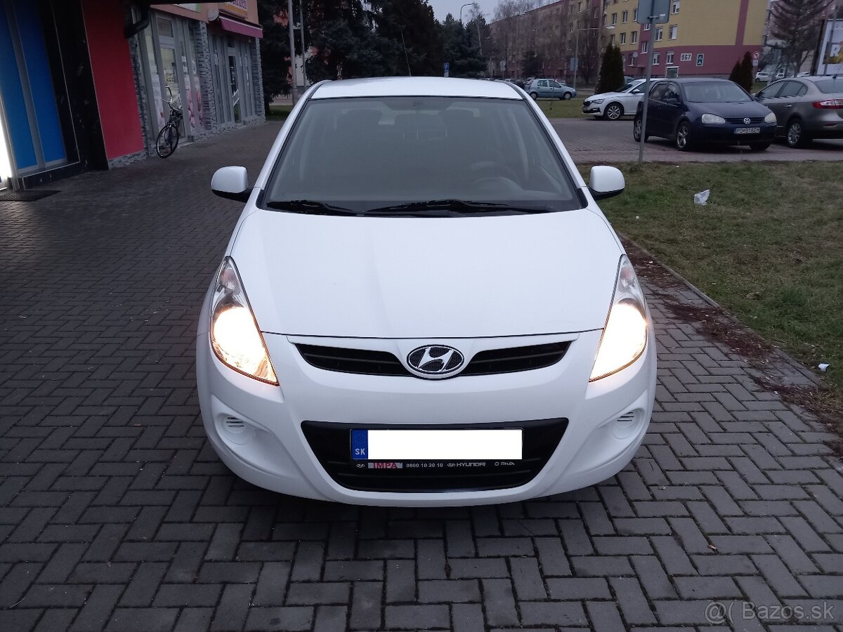 hyundai i20, 1.4crdi,r.v.2011, 134.000km, ser.knižka,