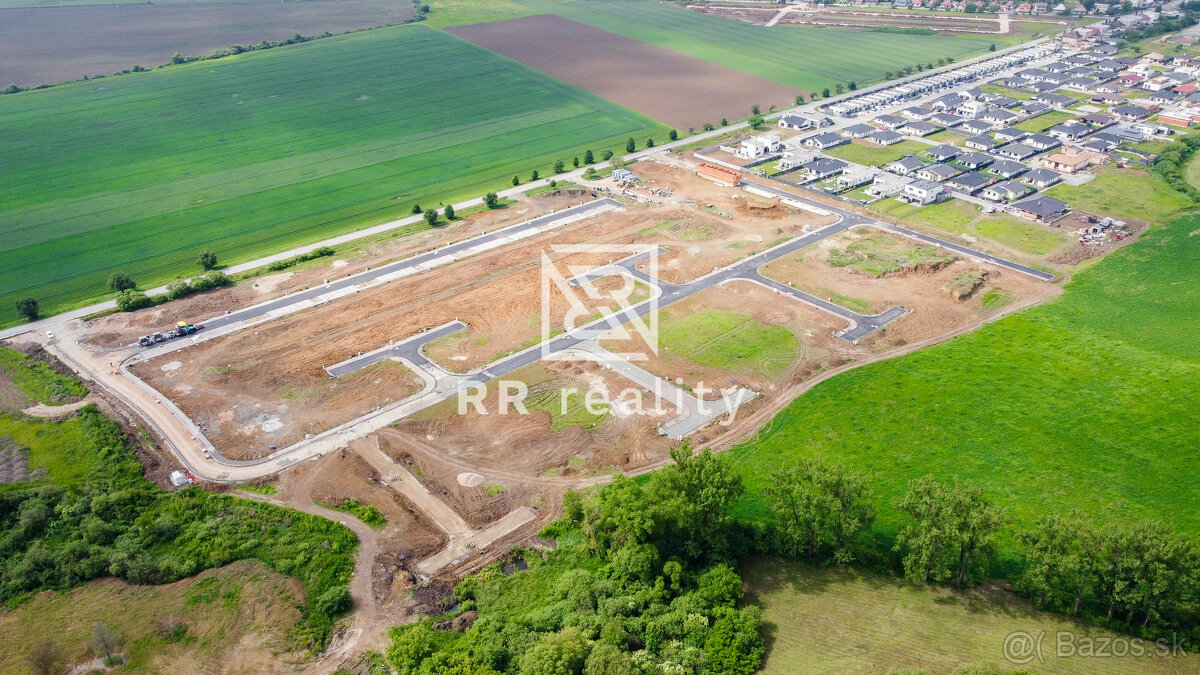 VÝCHODNÉ MOKRANCE-inžinierske siete už postavené I45, 1076m2