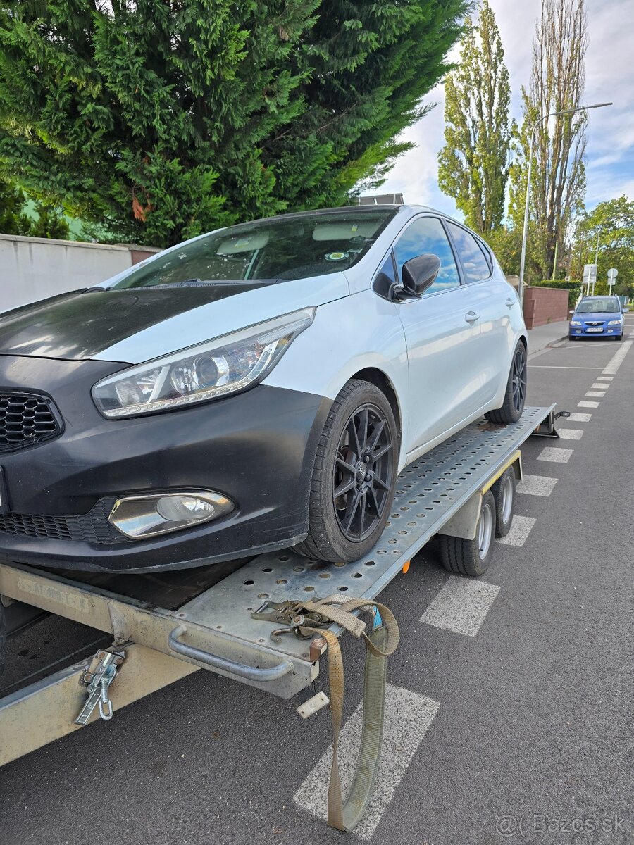 KIA CEED poškodený motor, predám, 1.6 GDi, Piešťany