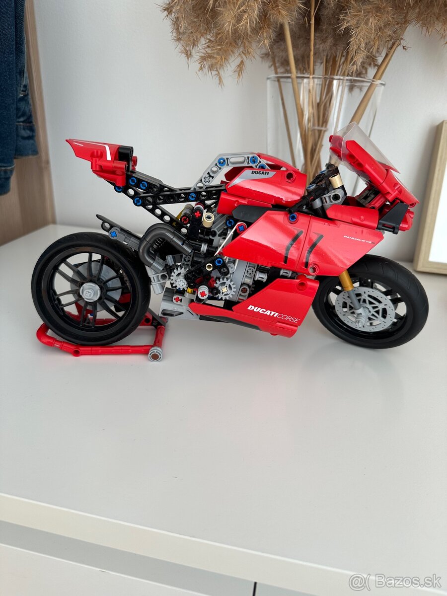 Lego technic 42107 ducati