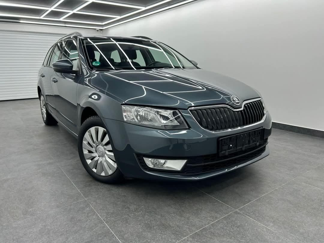 Škoda Octavia Combi 1,6 TDI Ambition M5 77kW Top stav