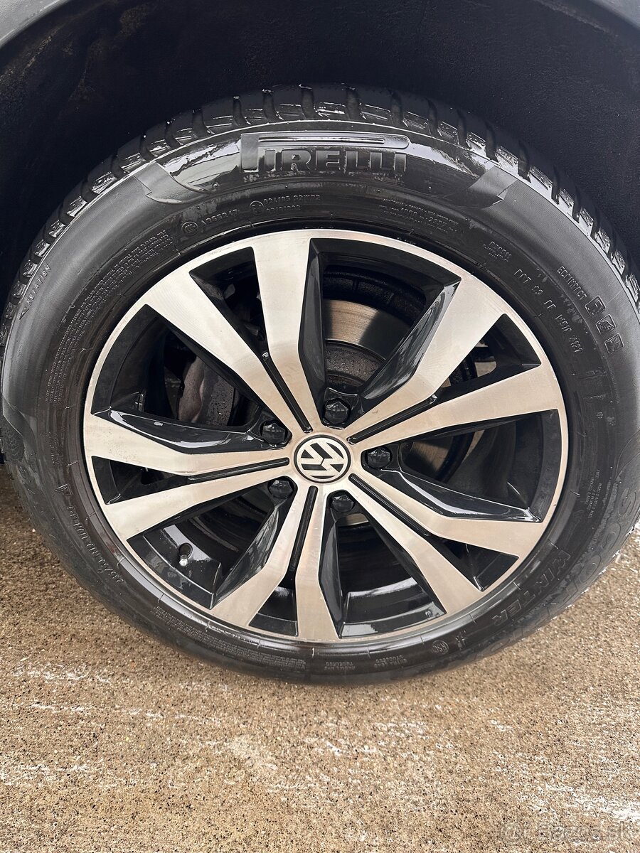 265/50 r19 zimne pneu disky  r19 VW touareg