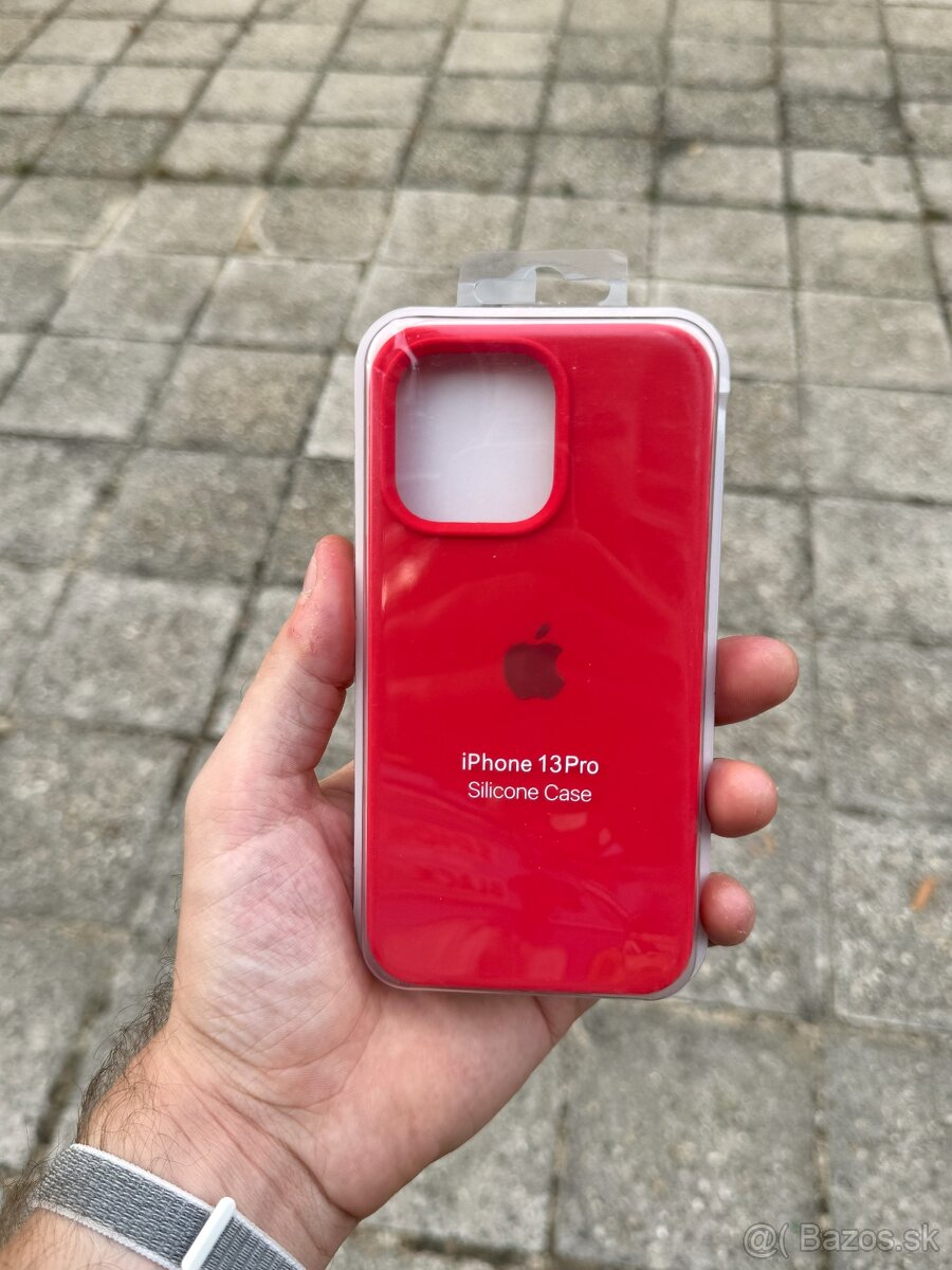 Kryt iPhone 13 Červený