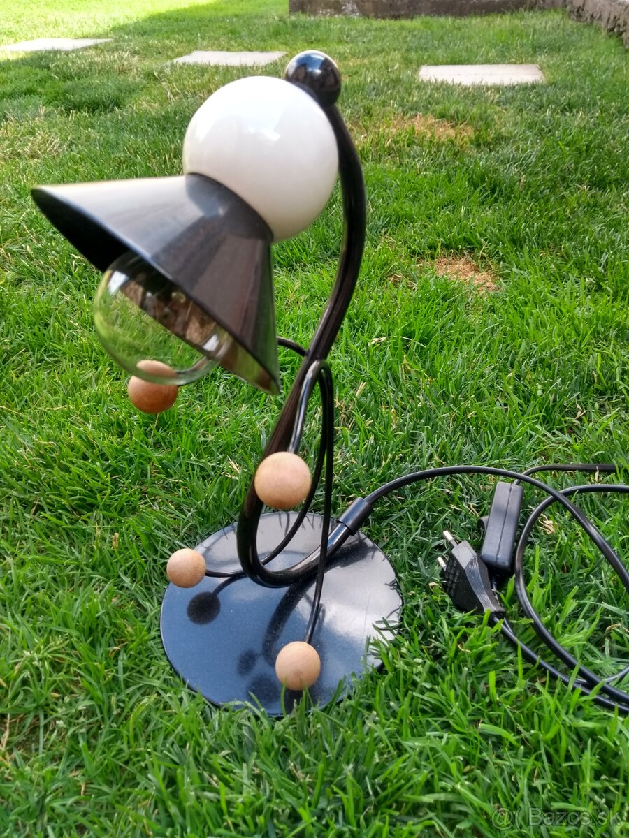 Stolová lampa, kulmofen