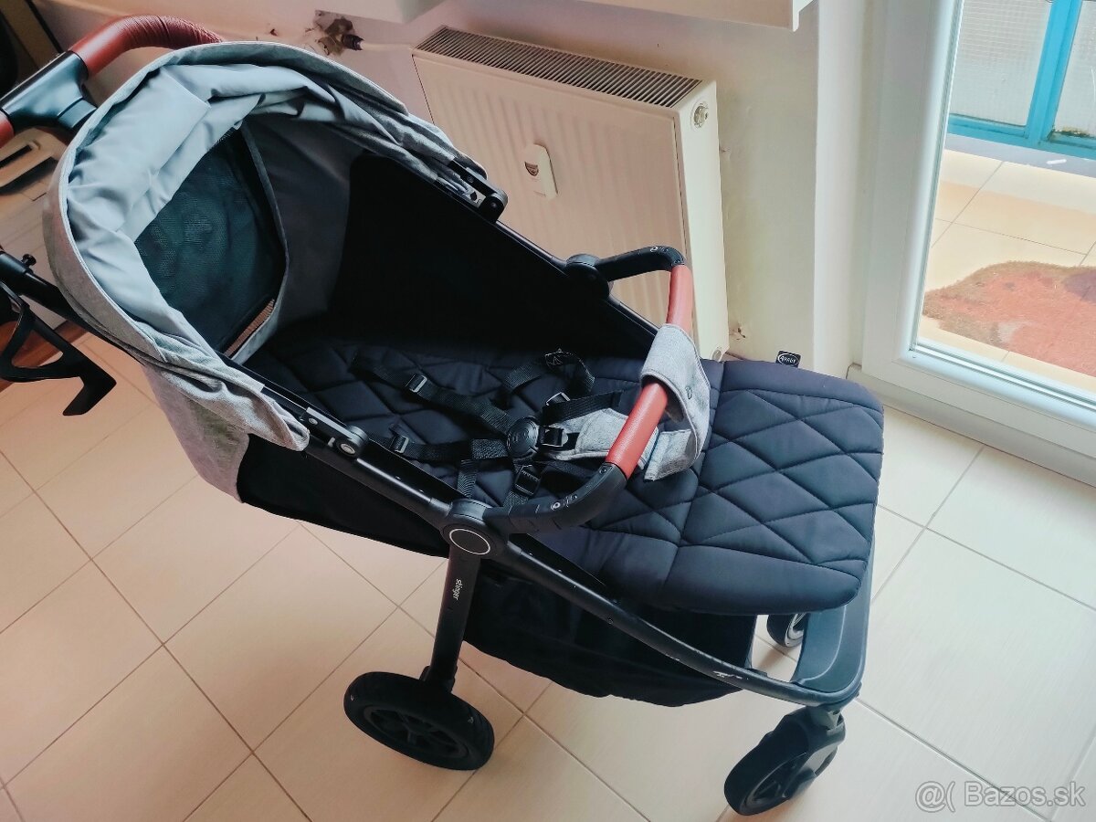 Športový kočík 4Baby Stinger Air 2021