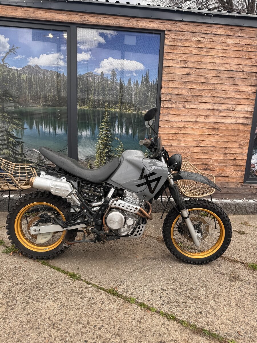 Honda Dominator prerabka 650